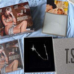 Taylor Swift Life of a Showgirl Rare Bunde with Bracelet